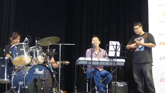 Gideon Lo & Friends - David Tao Cover Ai Heng Jian Dan (Soundcheck) смотреть онлайн