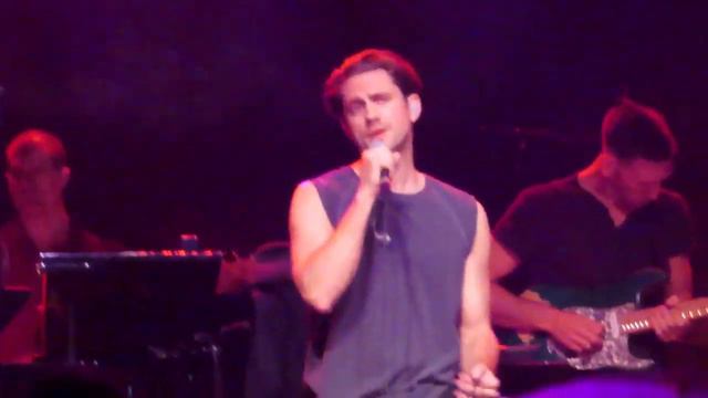 Aaron Tveit - 6. Girl Crush - Webster Hall 5/29/19 смотреть онлайн