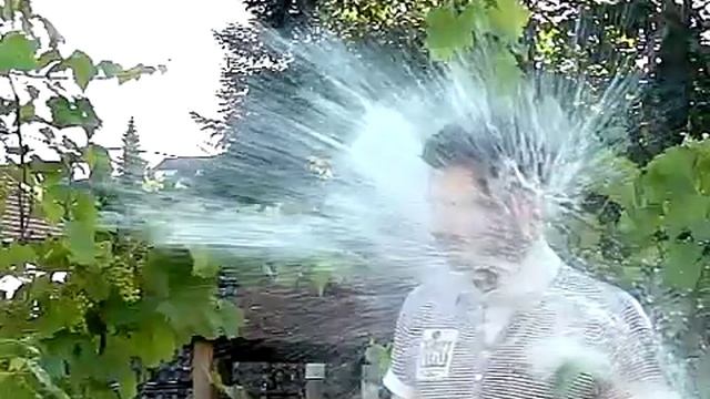 Casio Exilim EX-F1 Slow Motion Test 600 Fps