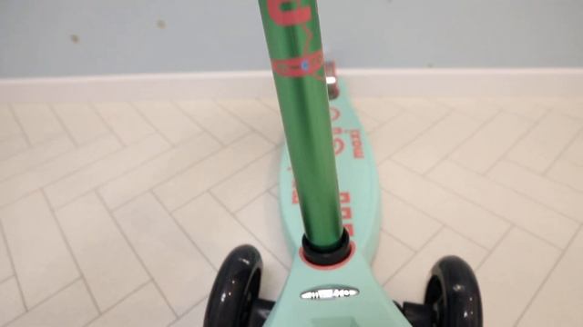 [Micro Mobility] Maxi Micro Deluxe LED Mint (2/2)