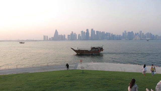 29.09.2023. Катар. Доха. Корниш-Юг. Виды с западного холма. Часть 4 смотреть онлайн