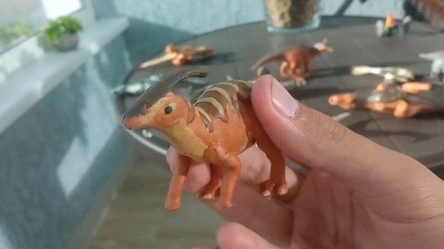 Пластилиновые динозавры из мини-сериала «Dinosauria».