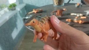 Пластилиновые динозавры из мини-сериала «Dinosauria».