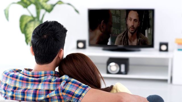 ХОДЯЧИЕ МЕРТВЕЦЫ - ВЫРЕЗАННЫЕ СЦЕНЫ (3 СЕЗОН). РИК ЦЕЛУЕТ ЗОМБИ смотреть онлайн