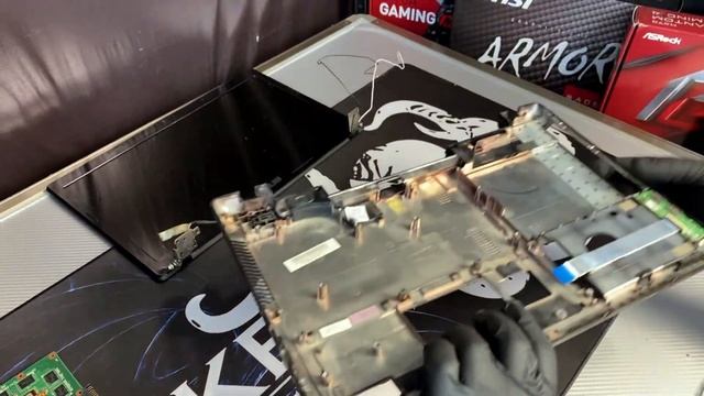 ВТОРАЯ ЖИЗНЬ ASUS K53SM + кастом в стиле сериала "ПАЦАНЫ" смотреть онлайн
