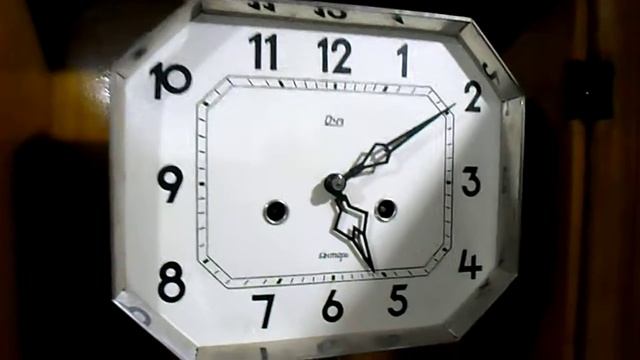 Часы ОЧЗ настенные механические СССР с боем 1962 года смотреть онлайн