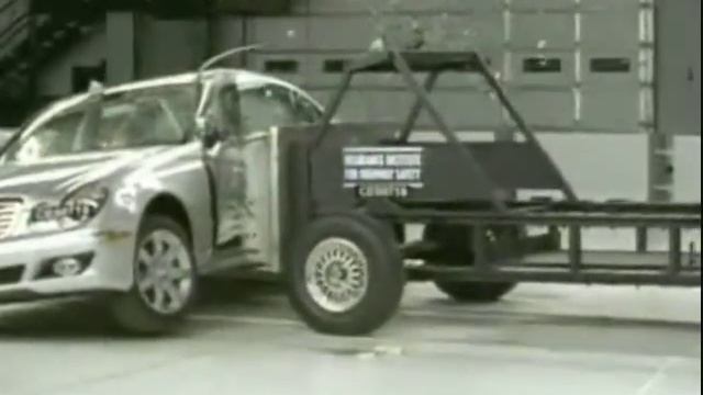 Crash Test 2007 Mercedes E Class (Side Impact ) 7 (Seven) Different Angles смотреть онлайн