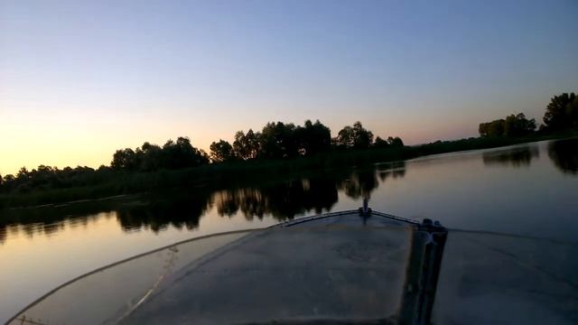 Покатушки на моторной лодке. Летнее утро. смотреть онлайн