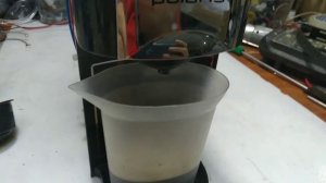 Кофеварка Polaris PCM2020 не поднимается рычаг, застряла капсула.