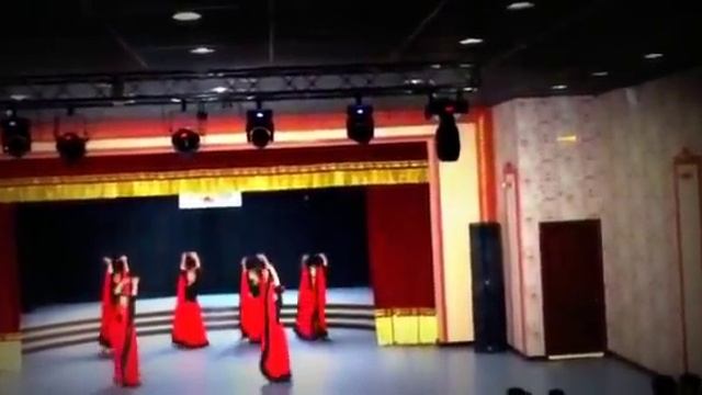 ДАГЕСТАН(Испанский танец от девушек из Махачкалы) смотреть онлайн
