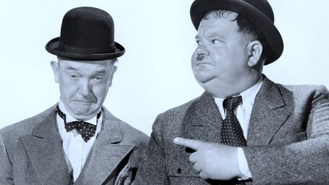Laurel & Hardy in "The Driver's License Sketch" (Clip) смотреть онлайн