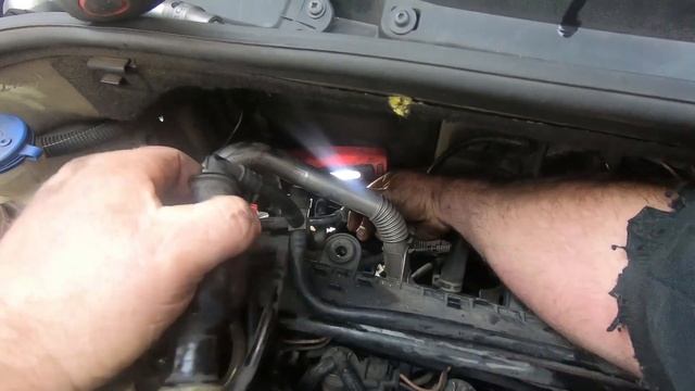 Remplacer le circuit de carburant  gasoil 1.4 hdi  C3206207... dv4