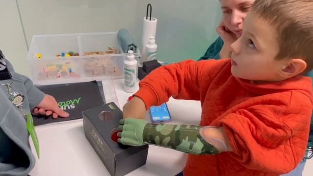 Давид - старательный кибер-герой! смотреть онлайн