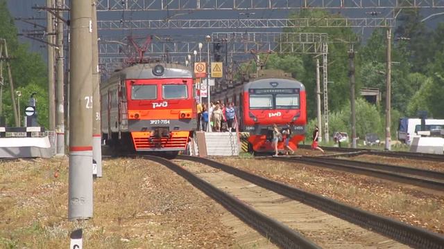 ЭД4М-0456/ЭР2Т-7154 станция Вербилки, 04 06 2016 смотреть онлайн