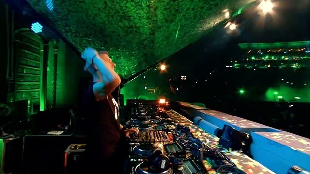 Armin Van Buuren Live At Tomorrowland 2019 (15 Years Tribute)