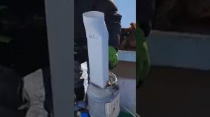 Как на пасеке Матюшкиных получают пергу. Аппарат для выбивания перги.