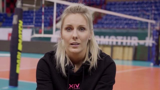 К ответу - Лаура Дейкема! смотреть онлайн