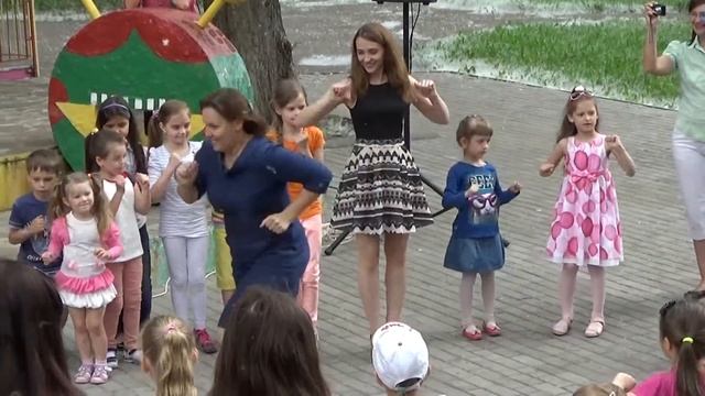 Детский танцевальный флешмоб "Танец маленьких утят" смотреть онлайн