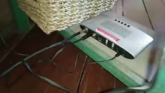 ANALOG TV AND DIGITAL BOX RECEIVER NO SIGNAL BECAUSE RCA JACK 3&1 CONNECTION IS INCORRECT смотреть онлайн
