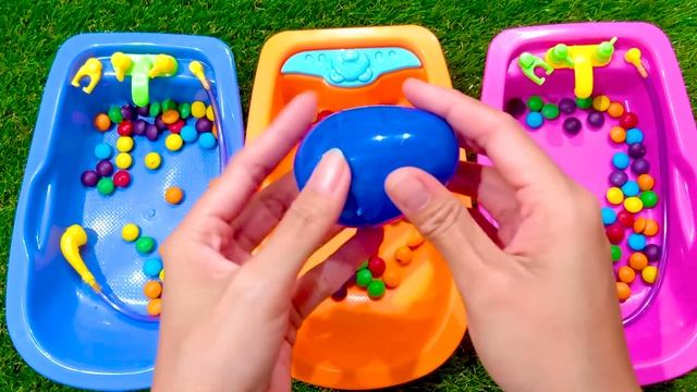 Satisfying ASMR | Mixing Magic Rainbow Candy Chocolate Sand Slime in Baby Shark Bathtub M&M's смотреть онлайн