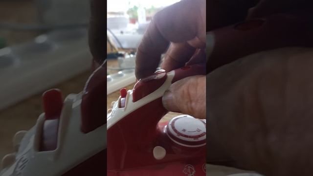 Секреты разборки утюга "VITEZZE" смотреть онлайн