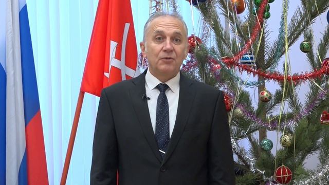 Поздравление главы администрации города Кузнецка Сергея Златогорского с Новым 2022 годом смотреть онлайн
