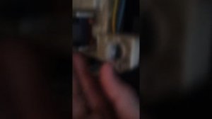 где находится блок предохранителей mazda 3