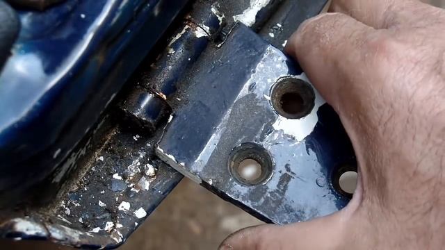 Как устранить люфт в дверных петлях Ваз и регулировка двери смотреть онлайн