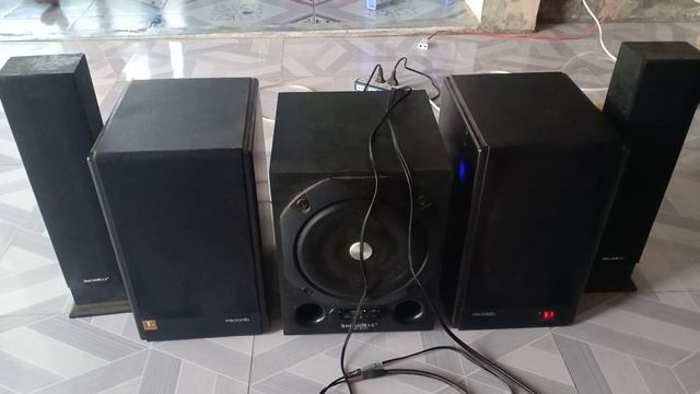 Kết hợp loa Soundmax aw 200 với loa Microlab solo 6c nghe như dàn nhạc sống смотреть онлайн