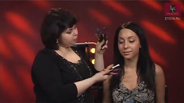 Коктейль цветов с Aqua Liner от MAKE UP FOR EVER смотреть онлайн