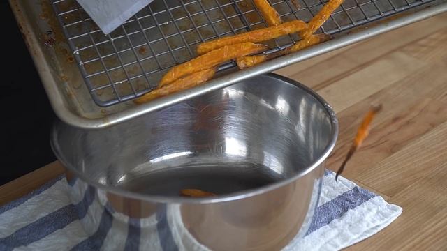 Why It's (almost) Impossible To Make Crispy Sweet Potato Fries In The Oven.