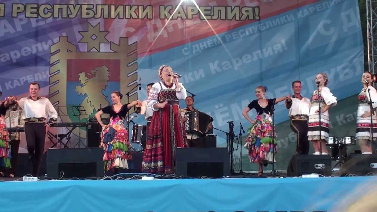 Людмила Николаева и ансамбль "Русская душа" - Под Испань смотреть онлайн