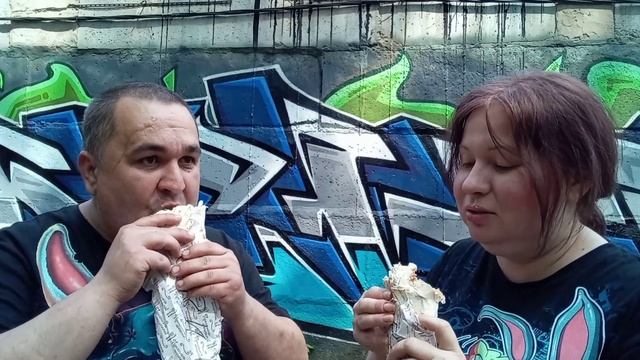 Обжор - шавуха с Танюхой. шаурма на углях смотреть онлайн