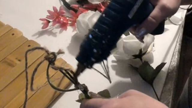 Diy Dollar Tree Spring Decor / Wooden Floral Swing "NEW 2018" смотреть онлайн