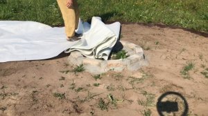 Костровая зона для отдыха в деревне.