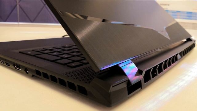 Best 17-Inch Laptop in 2020 - Top 5 Picks For Gaming, Business & More смотреть онлайн