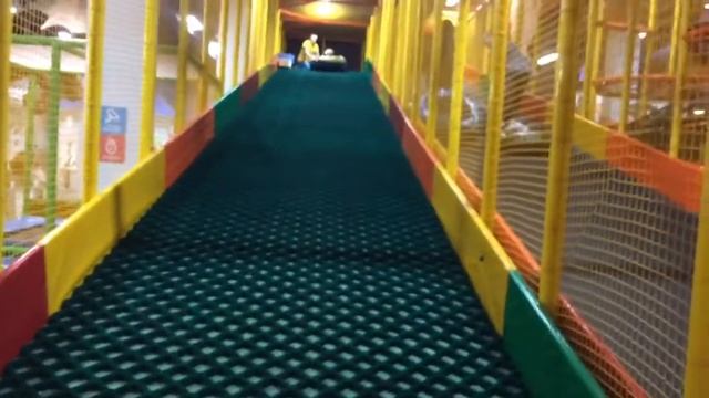 Вафли, танцы и метро. Сентябрьский дневник, продолжение. смотреть онлайн