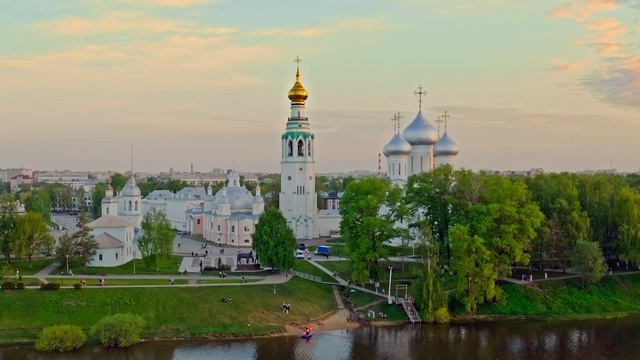 Фестивальное лето на Вологодчине было жарким и по погоде и по настроению. смотреть онлайн