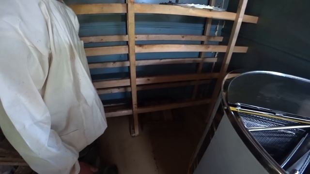 Карника, ОТБОР МЁДА и ОТКАЧКА! Помещение для откачки мёда смотреть онлайн