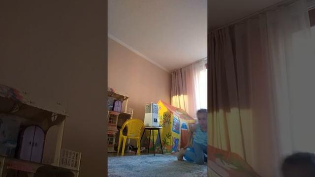 Учимся гимнастике с Викой смотреть онлайн