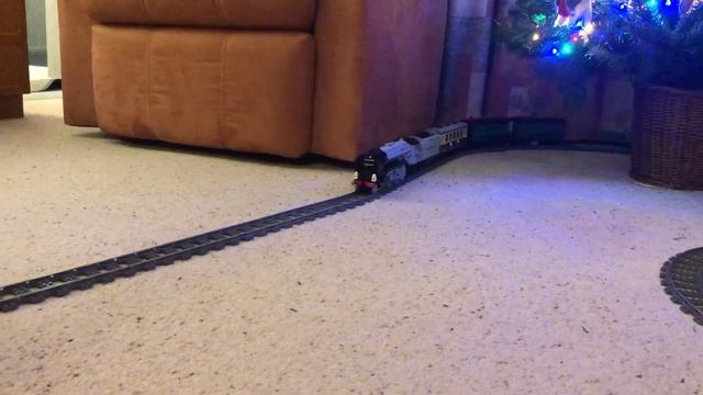 LEGO Trains round the Christmas Tree смотреть онлайн
