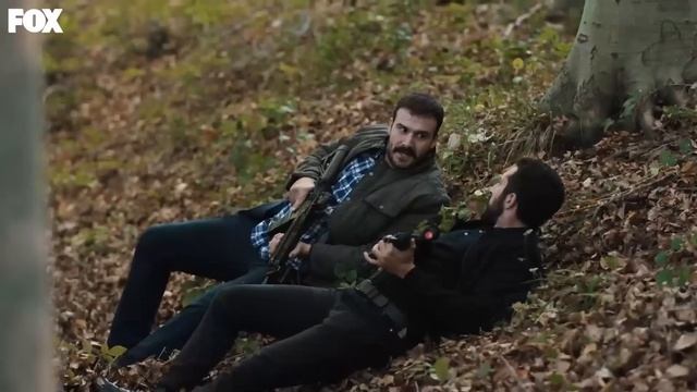 Halil İbrahim, Zeynep'e Siper Oldu - Hudutsuz Sevda 5. Bölüm смотреть онлайн
