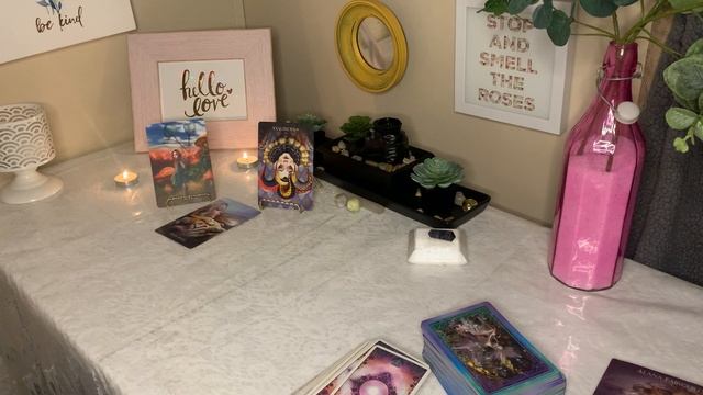 ?NEW MOON IN SCORPIO | Collective Message | Tarot & Oracle with Mama Manifests смотреть онлайн