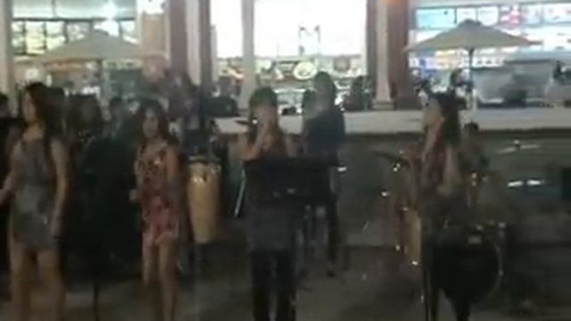 Orquesta Son d Miel _ Verbena Musical Real Plaza.avi смотреть онлайн