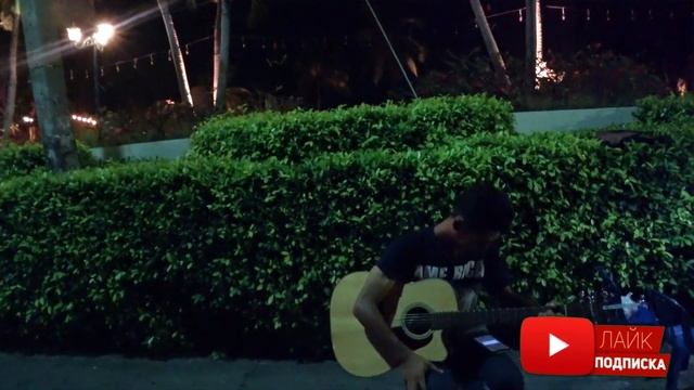 Тайланд 2019. ТАЕЦ КЛАССНО СПЕЛ песню про Паттайю и Цоя на Волкин Стрит, развлекая русских туристов смотреть онлайн