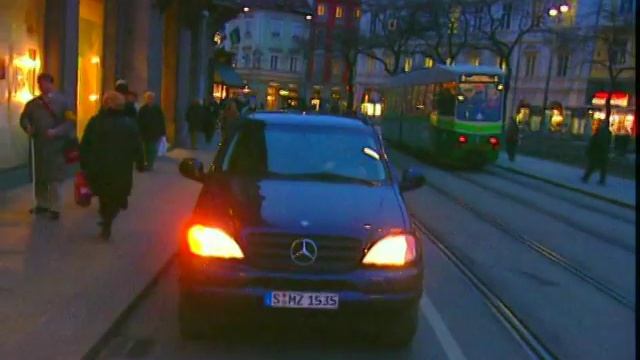 Top 10 Soft Roaders 2001 - Mercedes ML смотреть онлайн