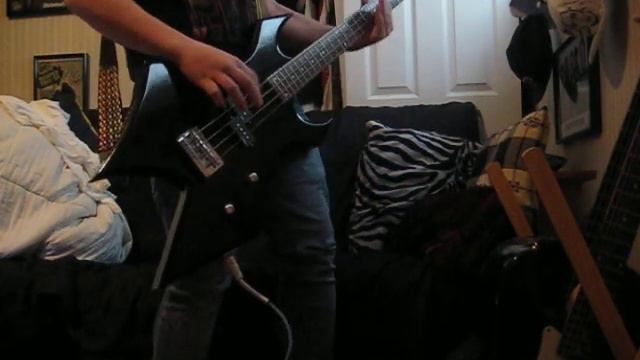 Hey john,Whats your name again? - The devil wears prada(bass cover) смотреть онлайн