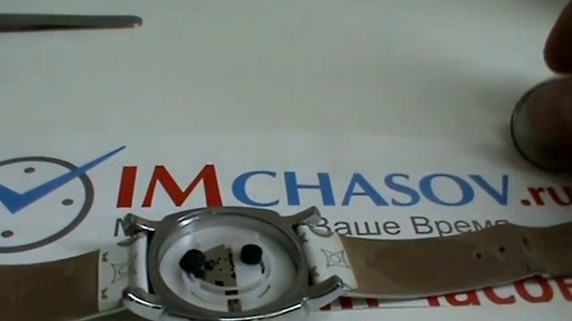 Как поменять батарейку в наручных часах смотреть онлайн