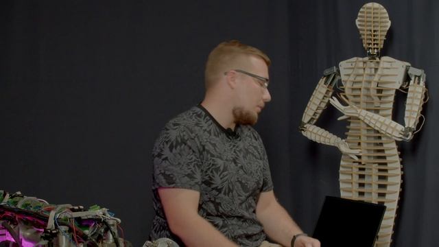 13. Сервис смотреть онлайн