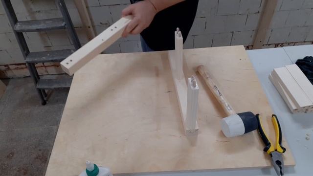 Табурет своими руками. Без опыта, без станков смотреть онлайн